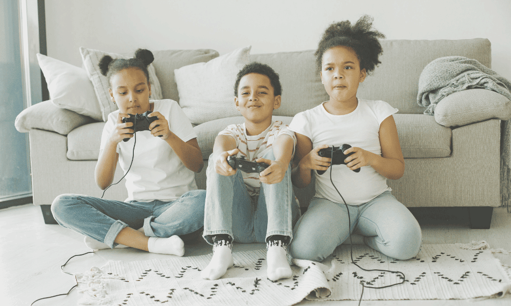 kids playing video games